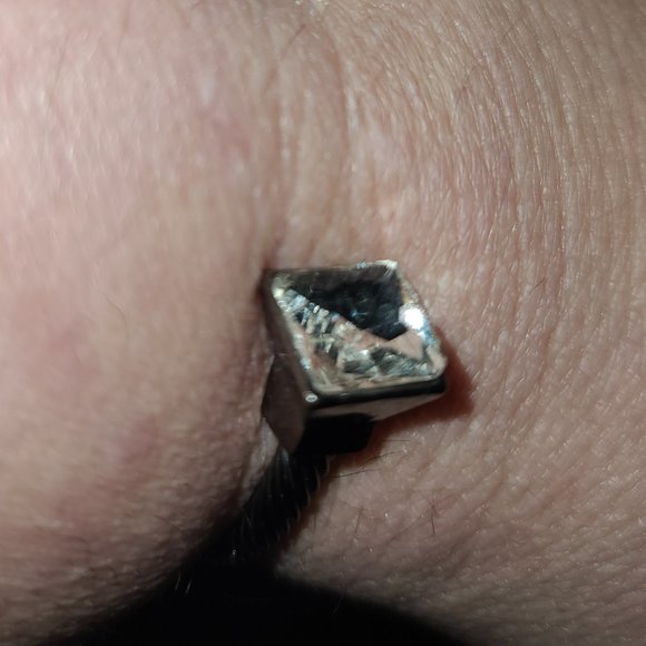 Bracelet with rhinestone ends in black - Picture 3 of 3